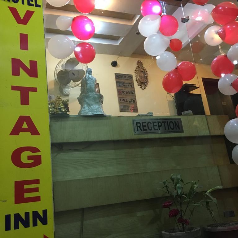 Hotel Vintage Inn Nuova Delhi Esterno foto